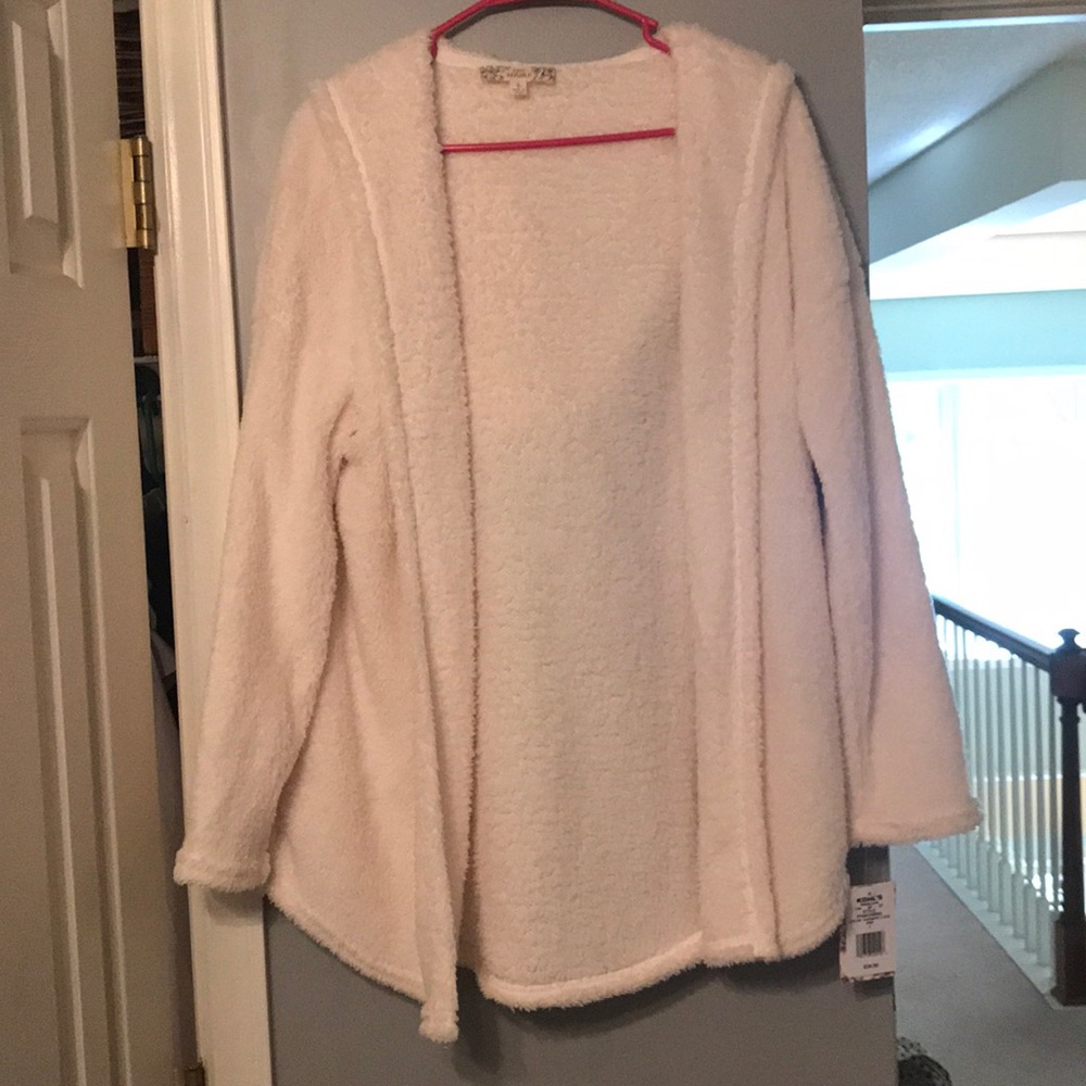 Soft cream cardigan. Tags still on!